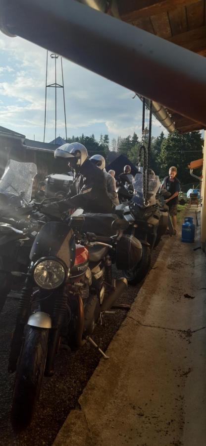 Penzion U Draci Skaly Hotell Svojse Exteriör bild